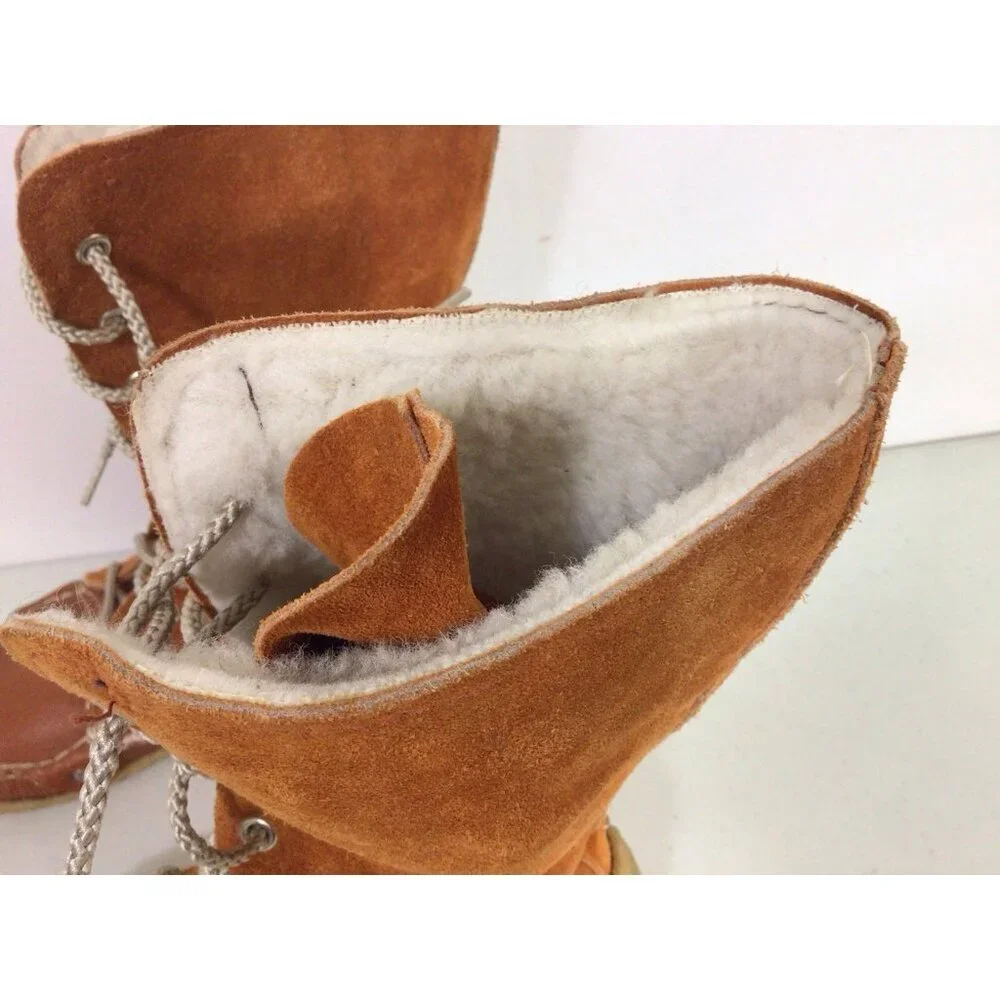 Vintage Canadian Handmade Leather Wool Mukluks Moccasin Boots Womens 7